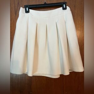 Elegant White Pleated Skirt